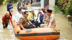 Pj Gubernur Jawa Timur dan Pj Bupati Bangkalan Tinjau Lokasi Banjir