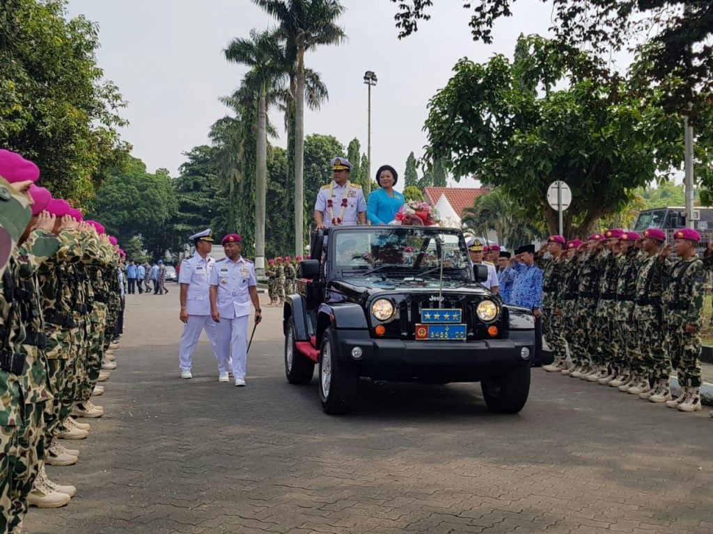 Laksamana Ade Supandi KSAL Dengan Tiga Panglima TNI