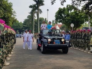 Laksamana Ade Supandi KSAL Dengan Tiga Panglima TNI