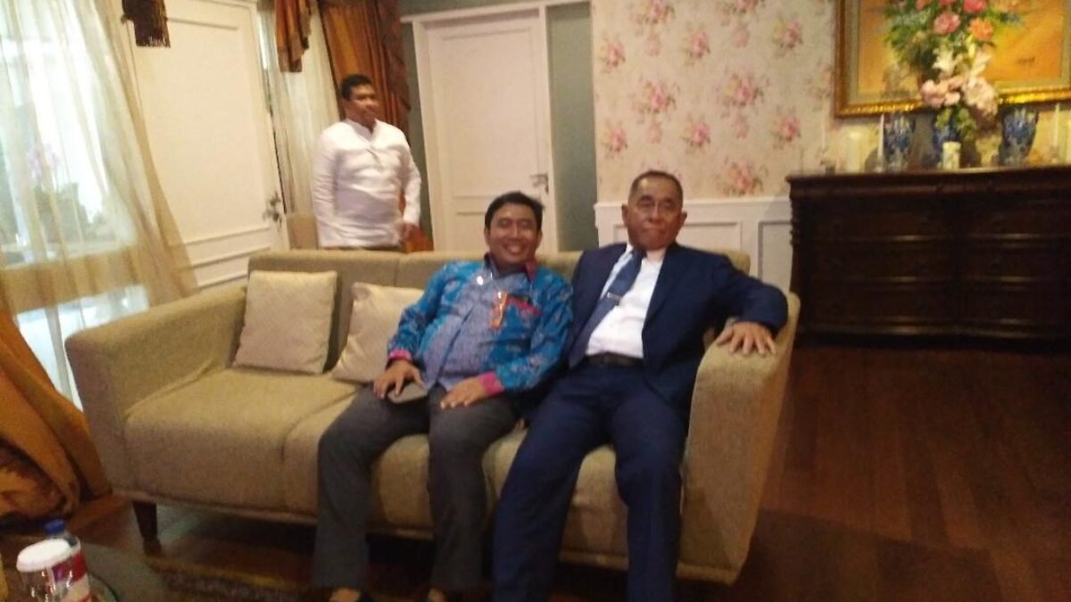 Ryamizard Ryacudu: “Kalau Ada Yang Coba-Coba Ganggu Keamanan Negara Indonesia. Urusannya Panjang.” Ryamizard Ryacudu: “Kalau Ada Yang Coba-Coba Ganggu Keamanan Negara Indonesia. Urusannya Panjang.”