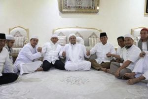 Foto Pertemuan Habib Rizieq, Prabowo & Amien Rais “hilang”?