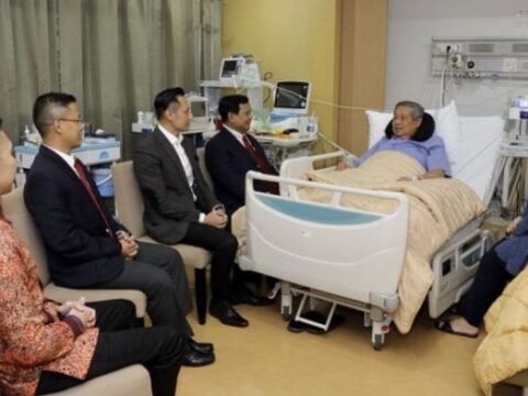 Prabowo: “Beliau (SBY) senior saya.”