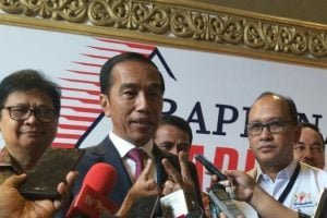 Jokowi: “Saya Alumni UMKM.”