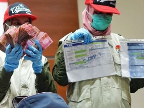 Deputi Peningkatan Prestasi Kemenpora, Kena OTT KPK