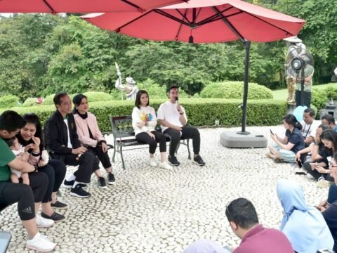Presiden Jokowi “Pamer Keluarga Bahagia” Kepada Media Massa