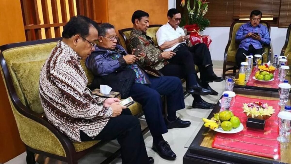 Nomophobia, Orang Yang Bermain Smartphone atau Tablet Melanda Indonesia