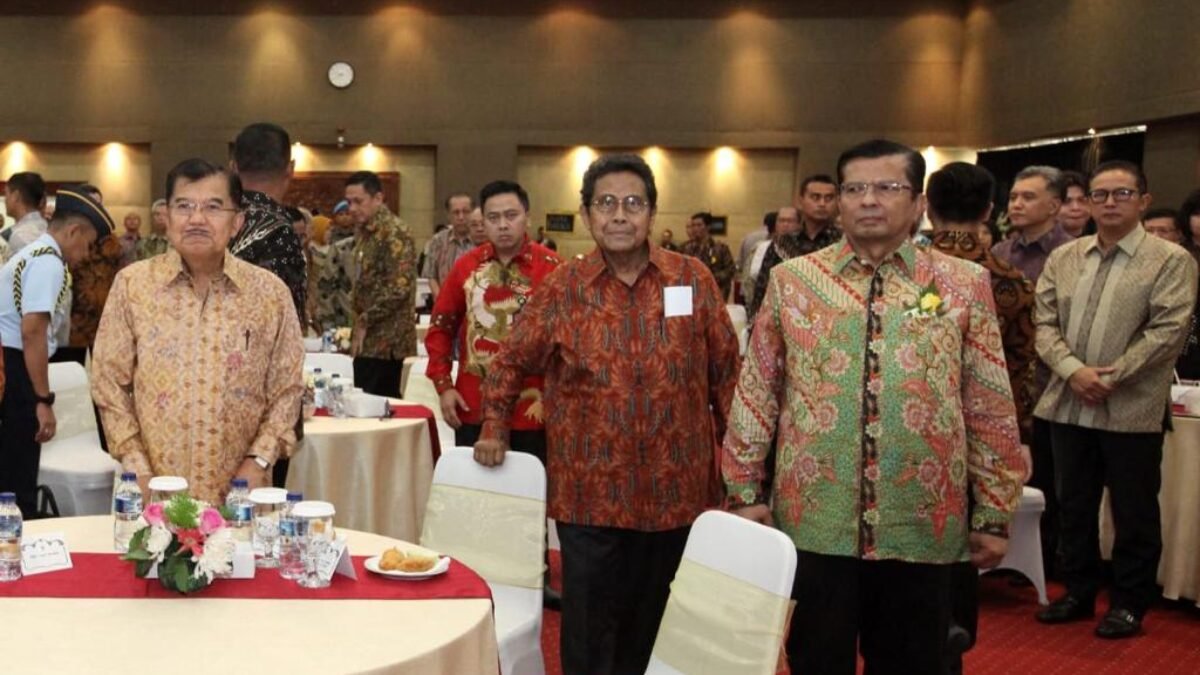 Wapres JK Berharap Banyak Di 50 Tahun YTKI Wapres JK Berharap Banyak Di 50 Tahun YTKI