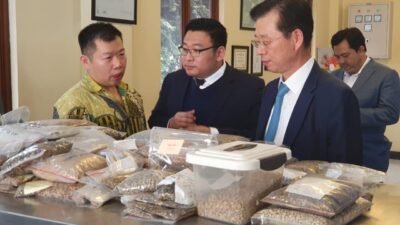 Kopi Presiden Dengan Kotak Kayu Ukiran Korean Coast Guard