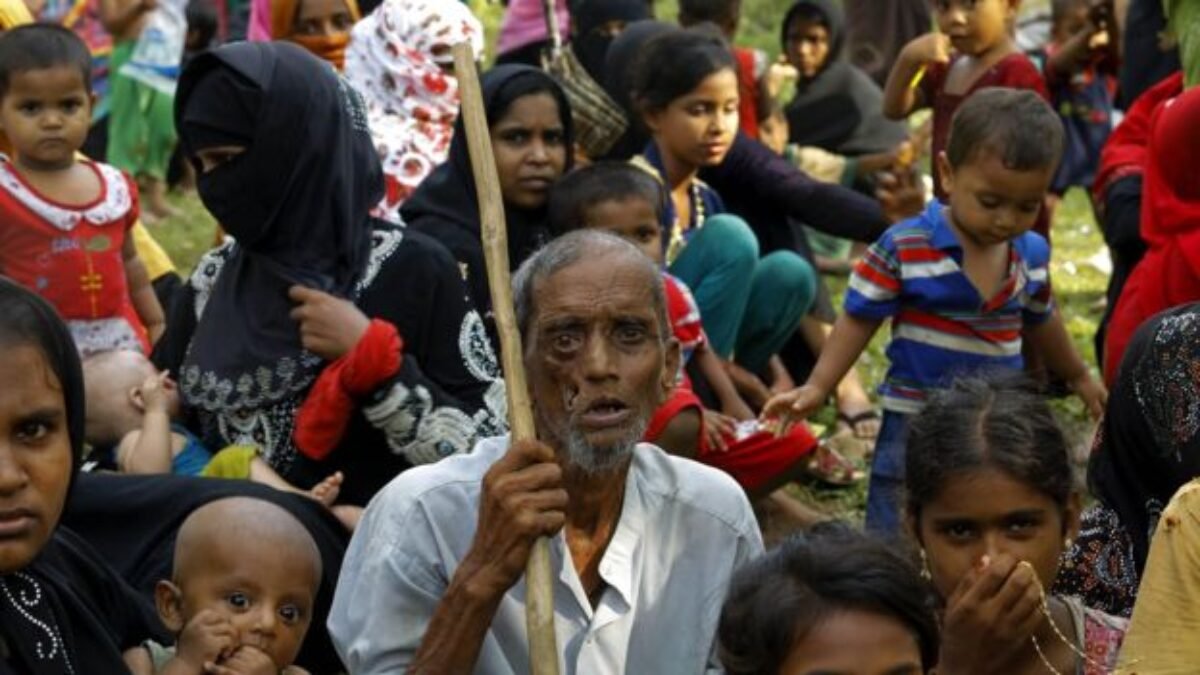 Jokowi Minta ASEAN Tangani Masalah Muslim Rohingya di Rakhine State Jokowi Minta ASEAN Tangani Masalah Muslim Rohingya di Rakhine State