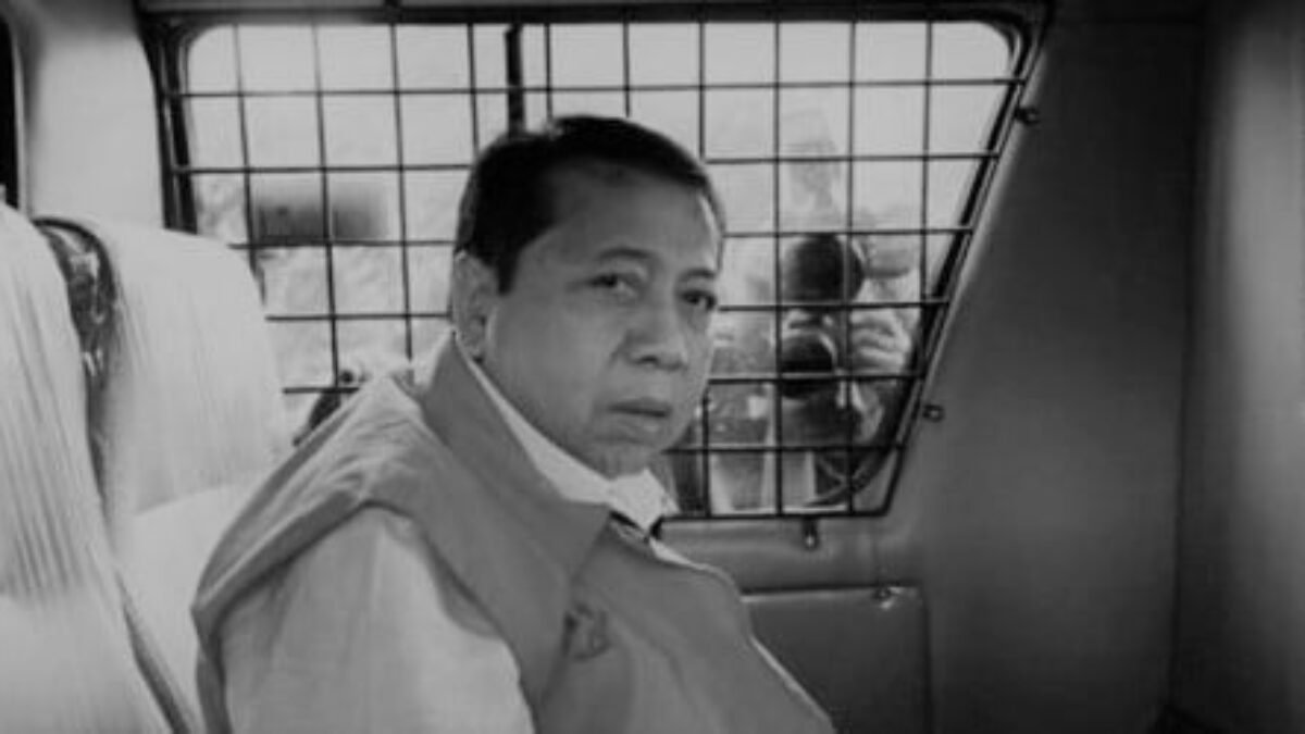 Setya Novanto Sakit, Dari LP Sukamiskin Bandung Dilarikan ke RSPAD Jakarta Setya Novanto Sakit, Dari LP Sukamiskin Bandung Dilarikan ke RSPAD Jakarta