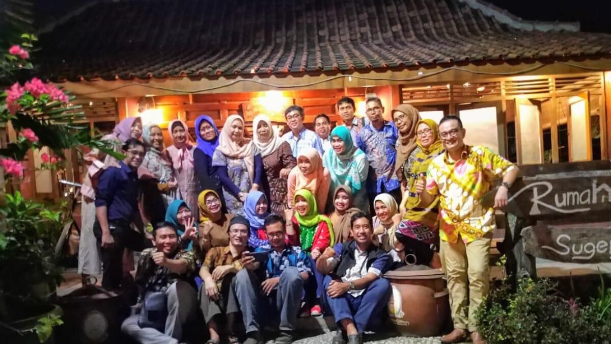 Pembentukan Panitia Halal Bi Halal SMA Negeri 29 Jakarta Pembentukan Panitia Halal Bi Halal SMA Negeri 29 Jakarta