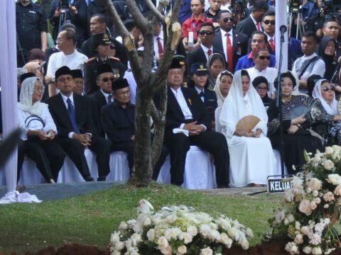 Kehadiran Megawati di Pemakaman Ibu Ani Yudhoyono, Terasa Istimewa.