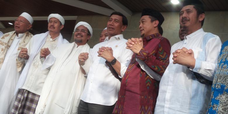 Persahabatan Wiranto dan Rizieq Shihab