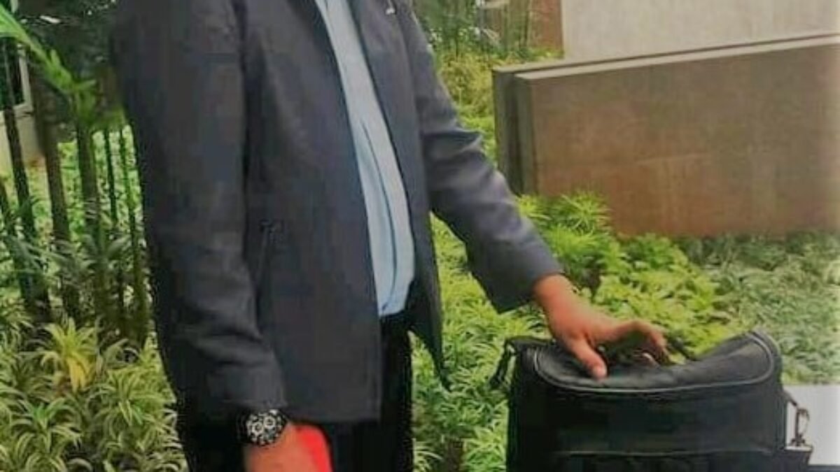“Welcome, Rektor Bule..”