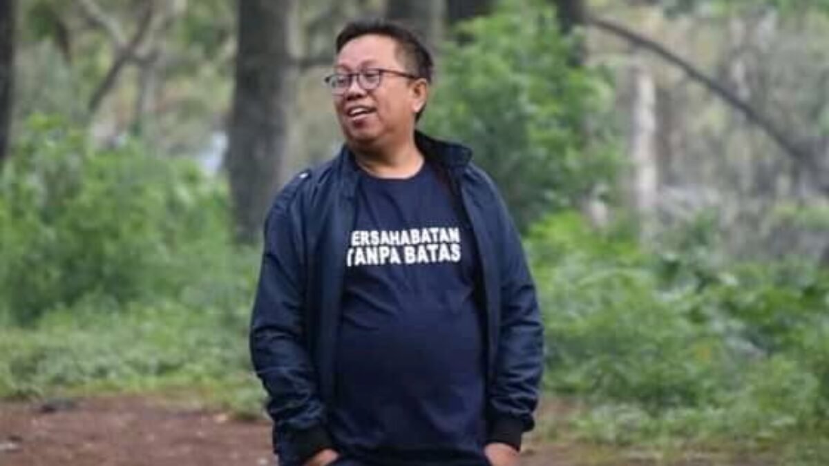“Inikah Sunset Stasiun Televisi?” “Inikah Sunset Stasiun Televisi?”