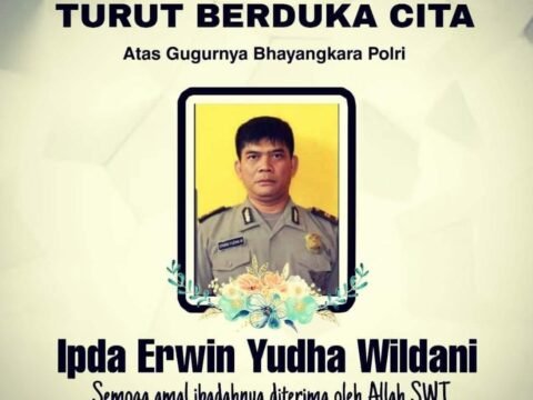 Polisi Yang “Dibakar” Itu Meninggal Dunia