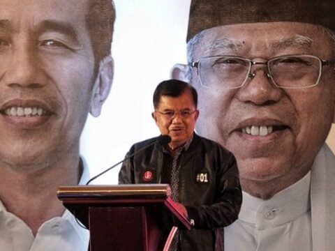 Jusuf Kalla, Usulkan Penerima Bintang Penghargaan Yang Diserahkan Presiden Dievaluasi.