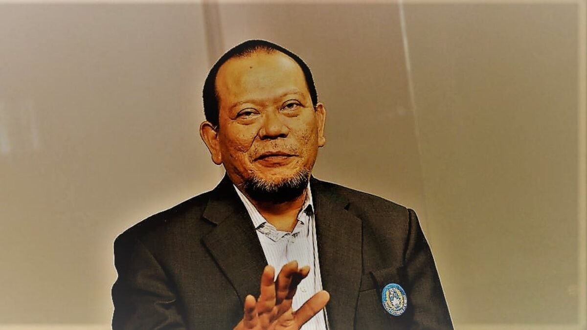 La Nyalla M Matalitti terpilih sebagai Ketua DPD RI Periode 2019-2024 La Nyalla M Matalitti terpilih sebagai Ketua DPD RI Periode 2019-2024