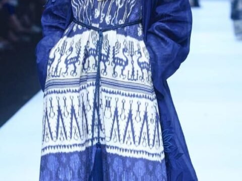 Jakarta Fashion Week, Versi Itang Yunasz dan Oscar Lawalata