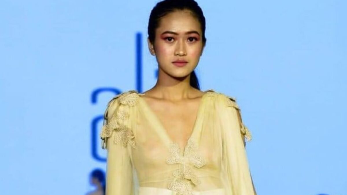 Musim Semi Musim Panas 2020, Karya Ali Charisma Musim Semi Musim Panas 2020, Karya Ali Charisma