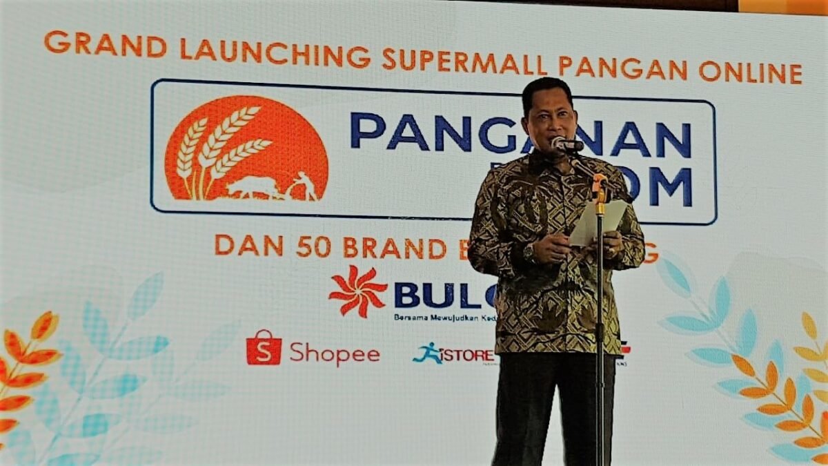 Bulog Launching Supermall Pangan Pertama di Indonesia Bulog Launching Supermall Pangan Pertama di Indonesia