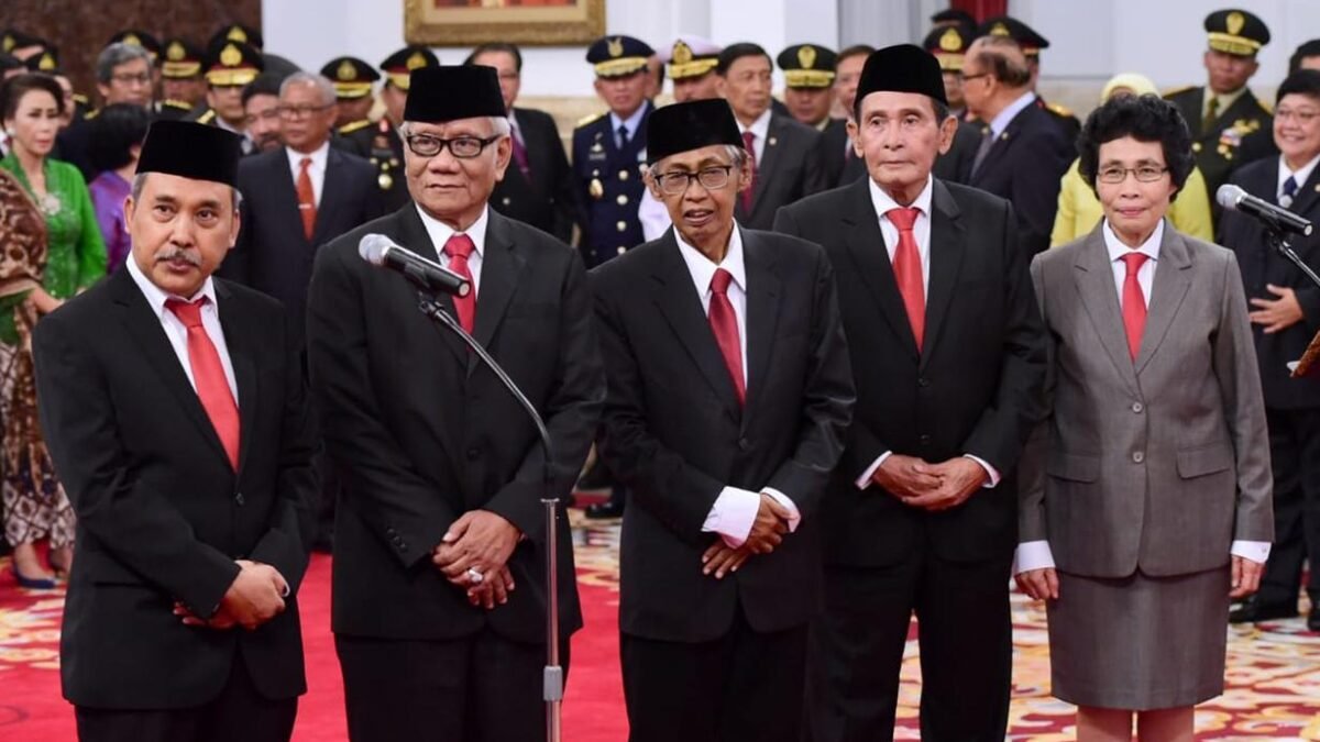 Dewan Pengawas Di Episentrum Korupsi? Dewan Pengawas Di Episentrum Korupsi?