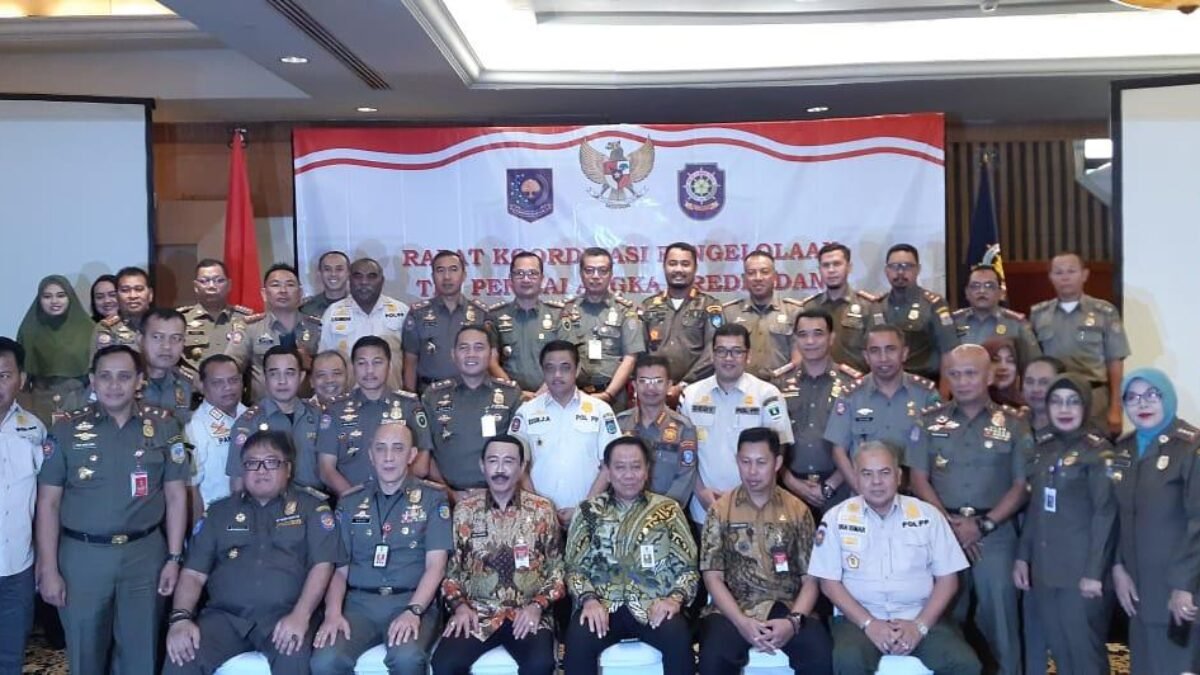 Arief Mulya Edie: Rakor Kesiapsiagaan Satpol PP, Jelang Pilkada Serentak Tahun 2020 Arief Mulya Edie: Rakor Kesiapsiagaan Satpol PP, Jelang Pilkada Serentak Tahun 2020
