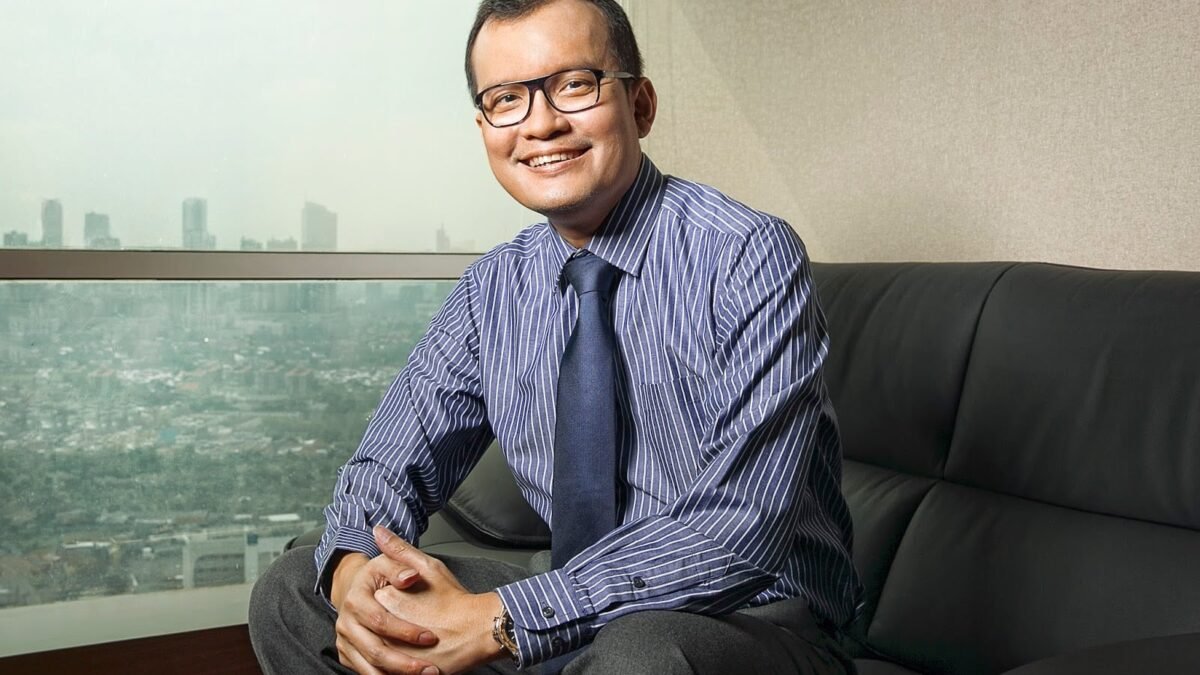 Dengarkan Saja! Versi Arvan Pradiansyah adalah Motivator Nasiona Dengarkan Saja! Versi Arvan Pradiansyah adalah Motivator Nasiona