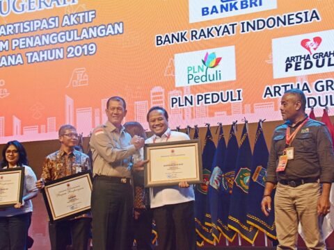 BULOG Raih Penghargaan Penyelenggara Penanggulangan Bencana