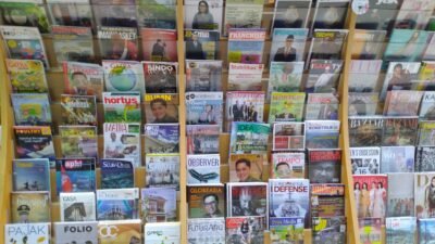 Sensasi Baca Buku atau Majalah Cetak, Sukar Dilukiskan Kata-Kata