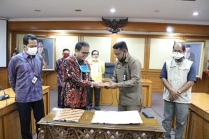 Kepedulian ‘Pujangga’ Organisasi Alumni IPDN, Bantu Masyarakat Sekitar Kampus Jatinangor