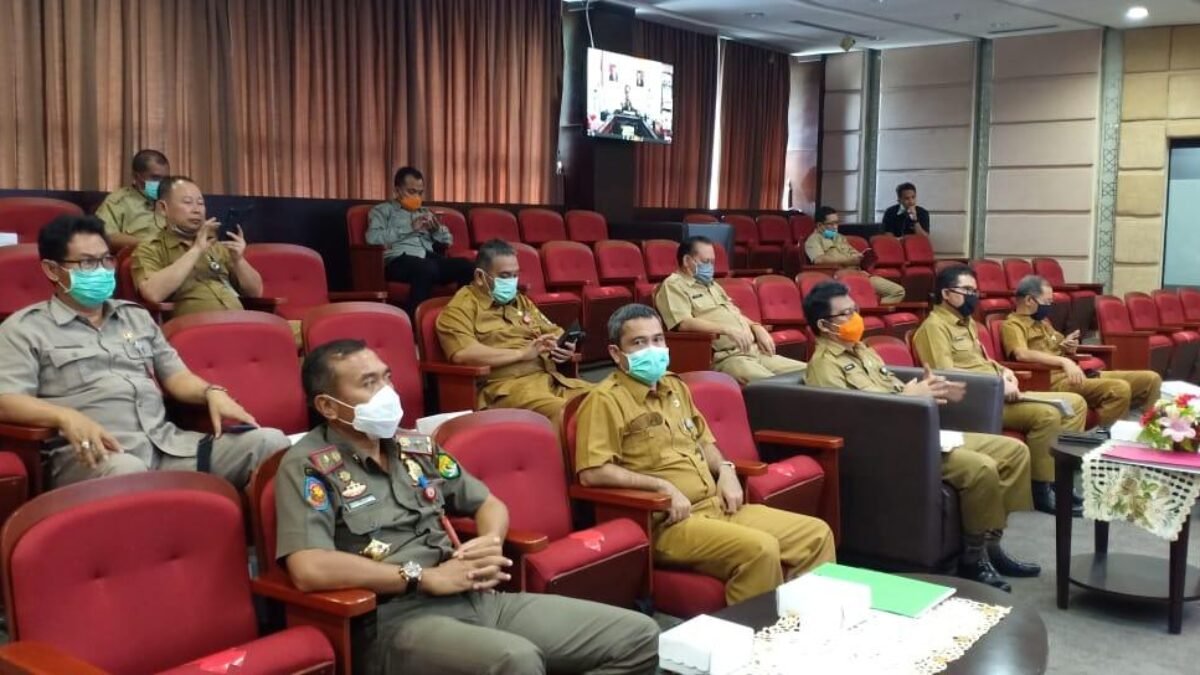 Satpol PP dan Linmas, Garda Terdepan di Masyarakat Satpol PP dan Linmas, Garda Terdepan di Masyarakat