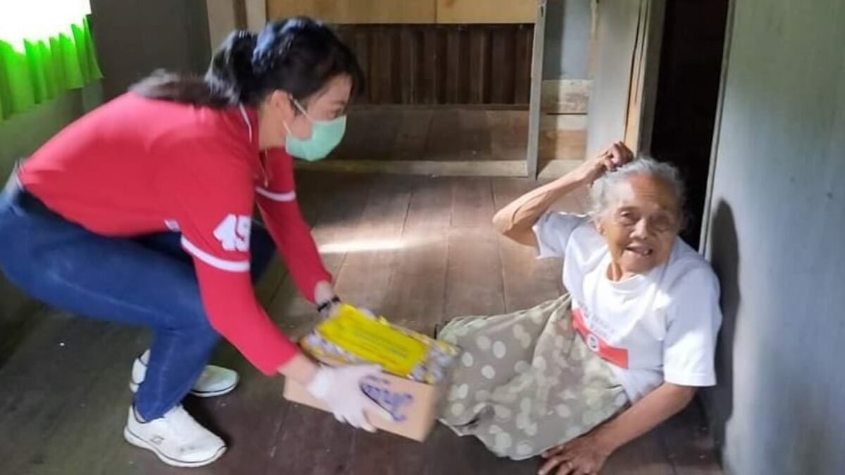 Walikota Singkawang Tjhai Chui Mie: Jangan Keluar Rumah