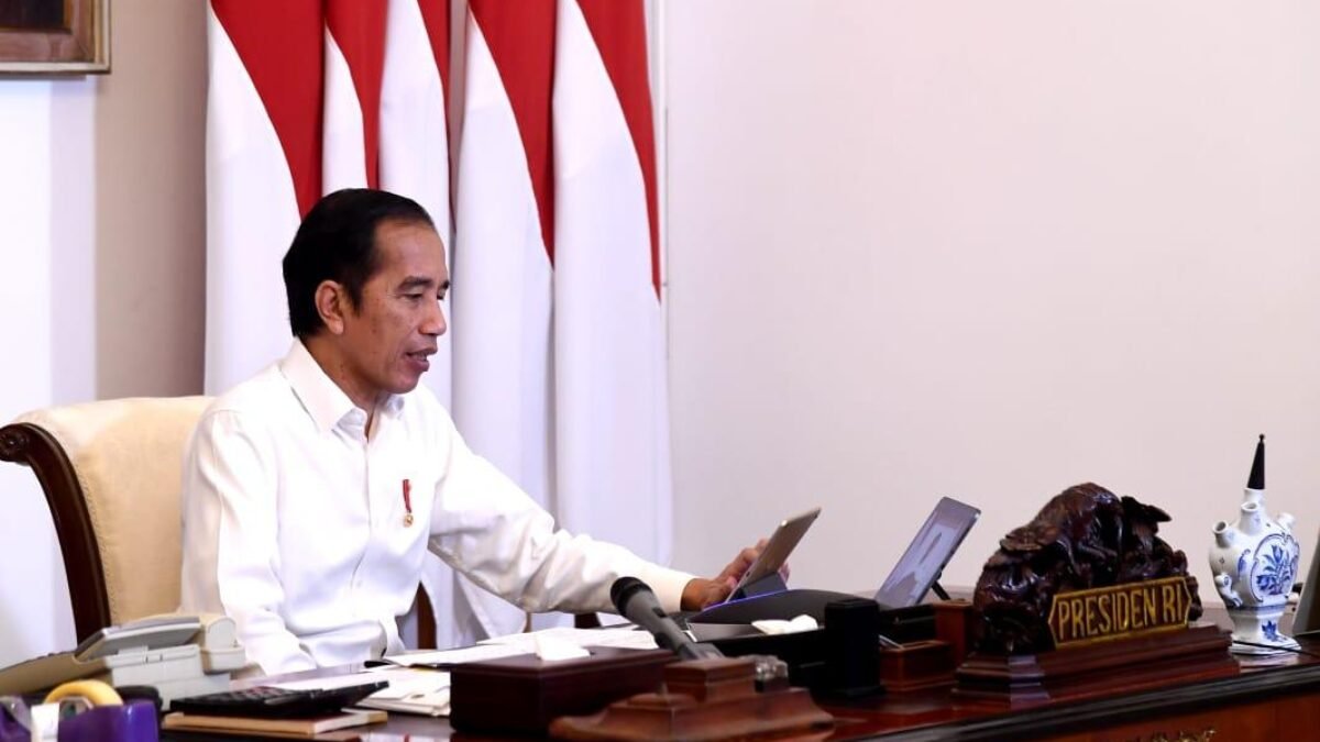 Presiden Perintahkan Mendagri Untuk Melandaikan Kurva Covid-19 di Seluruh Daerah