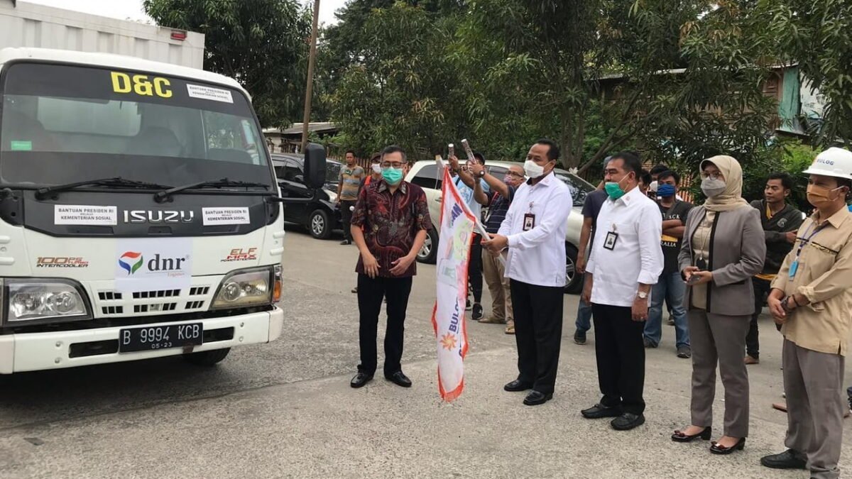 Bulog Kembali Sukses Salurkan Bansos Beras Presiden Tahap Dua Bulog Kembali Sukses Salurkan Bansos Beras Presiden Tahap Dua