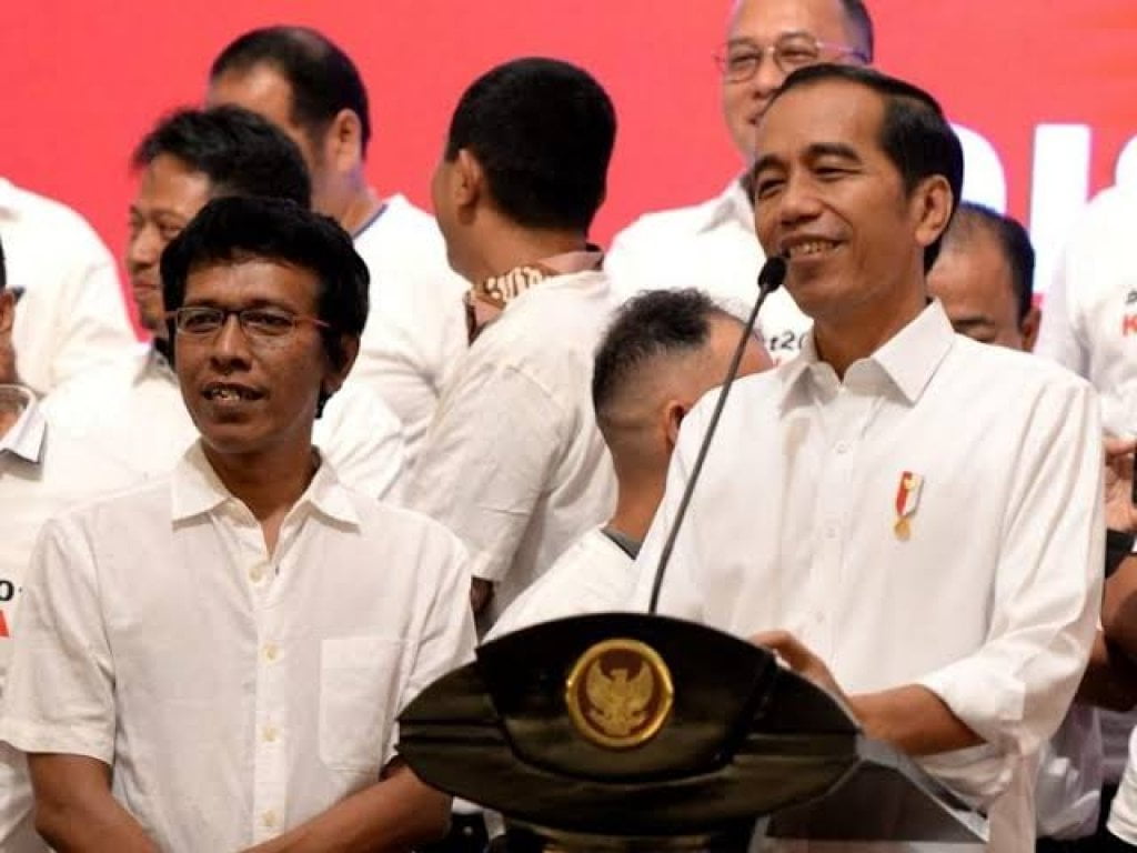 “Bocoran” Pembicaraan Adian Napitupulu Bersama Jokowi, Soal Garuda dan BUMN