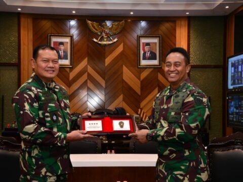 Salah Satu Di Foto Ini, Punya Kans Kuat Jadi Panglima TNI
