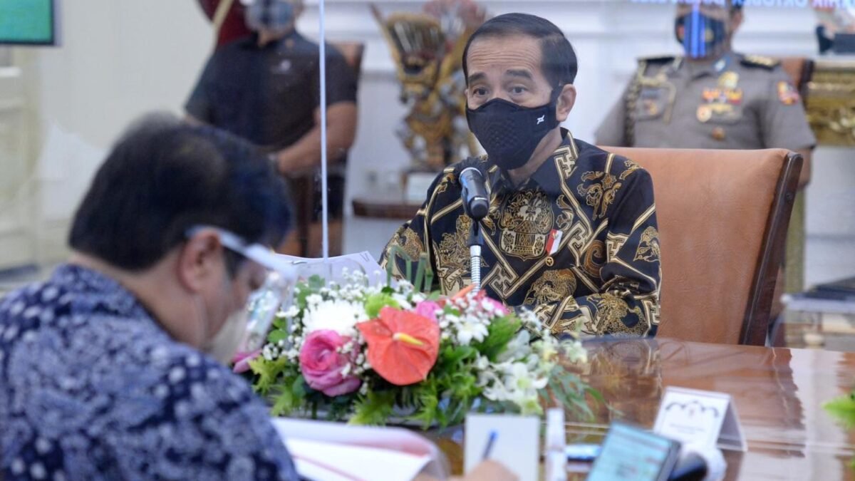 Presiden Ingatkan Penyebaran Covid-19 Akhir Oktober Presiden Ingatkan Penyebaran Covid-19 Akhir Oktober