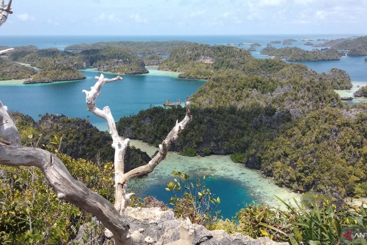 Susi Pudjiastuti Merekomendasikan Pantai Ini