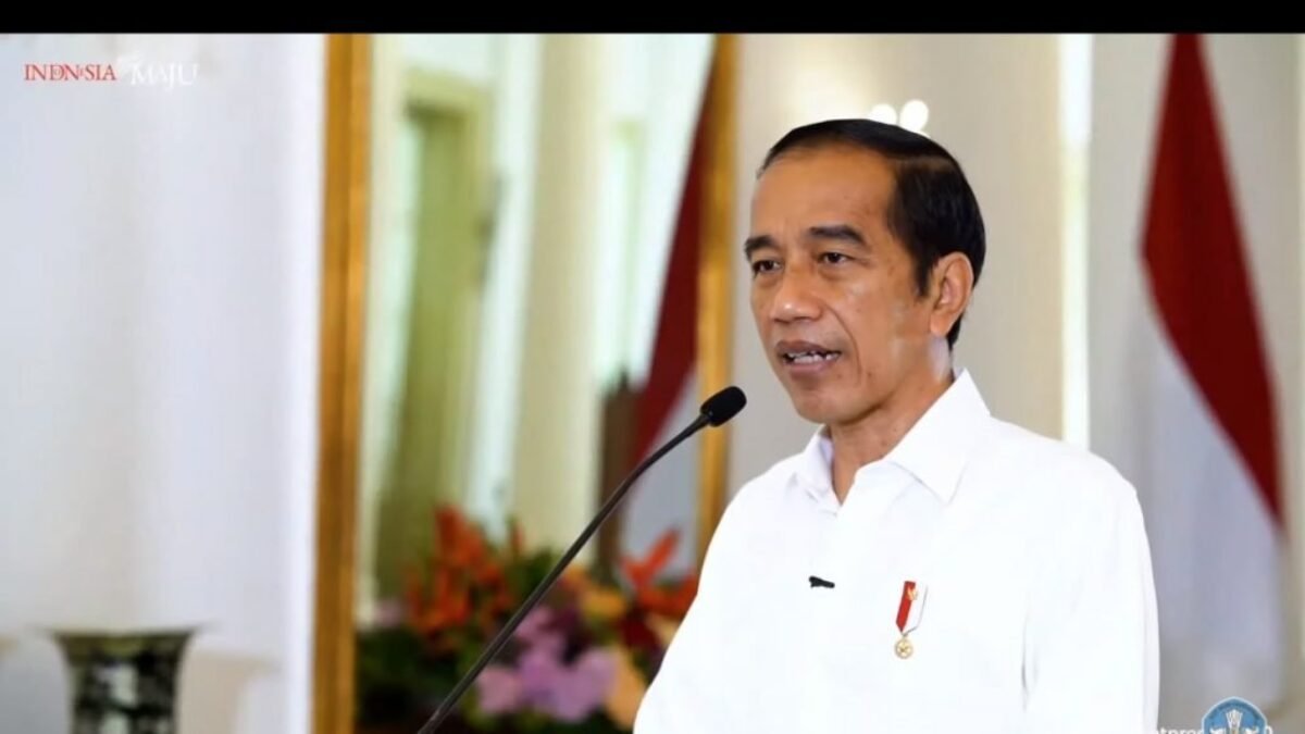 Jokowi: Pandemi Ini Harus Perbaiki Ekosistem Pendidikan Nasional Jokowi: Pandemi Ini Harus Perbaiki Ekosistem Pendidikan Nasional