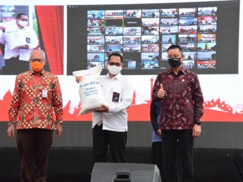 Bulog Tuntaskan Penyaluran Bansos Beras