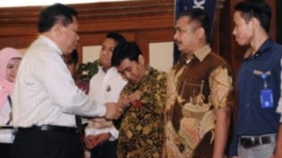 Menjadi Pimpinan Berhasil
