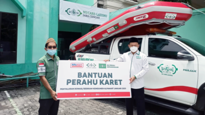 Harlah NU ke ’98, NU Care Salurkan Perahu Karet di 3 Provinsi Terdampak Banjir