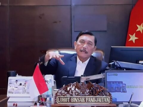 LBP: Kurangi Mobilitas untuk Tekan Penambahan Kasus Covid-19