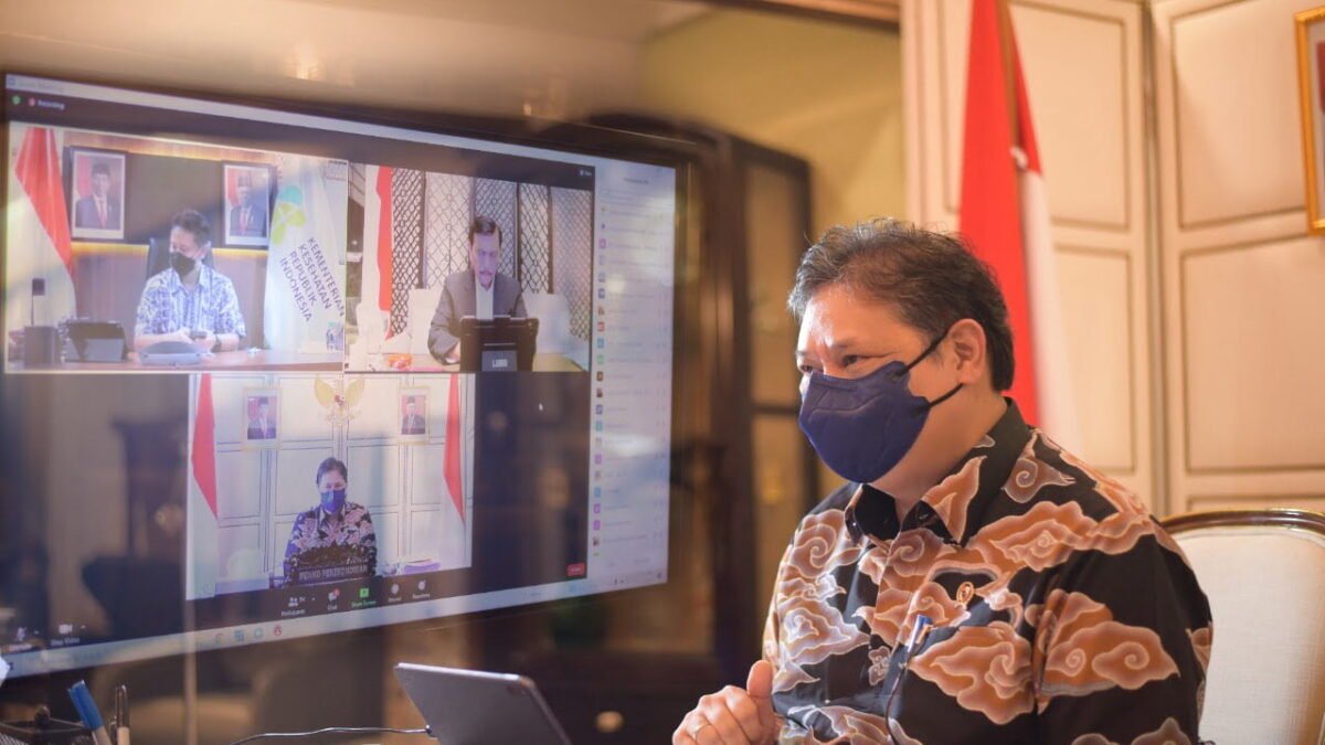 Nikah, Kafe dan Ibadah Di Masa PPKM Dibahas Detil Airlangga Hartarto, Menko Perekonomian Nikah, Kafe dan Ibadah Di Masa PPKM Dibahas Detil Airlangga Hartarto, Menko Perekonomian