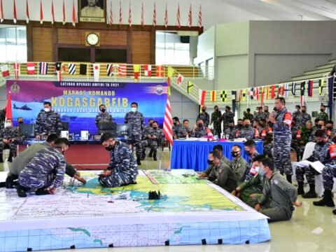 Puluhan Kapal Perang dan Ribuan Prajurit TNI AL Siap Serbu Dabo Singkep, Ada Apa?