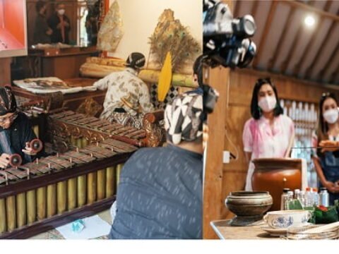Pakde Sensis Pengembara Jawa Di Warna dan Budaya Indonesia