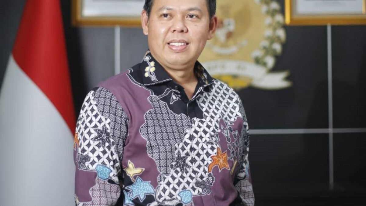 Ada Kontroversi Hari Maulid, Waket DPD RI: Lebih Penting Teladani Sikap dan Akhlaq Nabi Ada Kontroversi Hari Maulid, Waket DPD RI: Lebih Penting Teladani Sikap dan Akhlaq Nabi