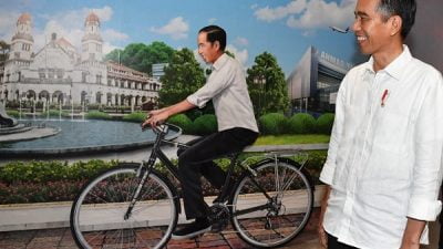 Jokowi Gonceng Presiden Mendatang? Viral