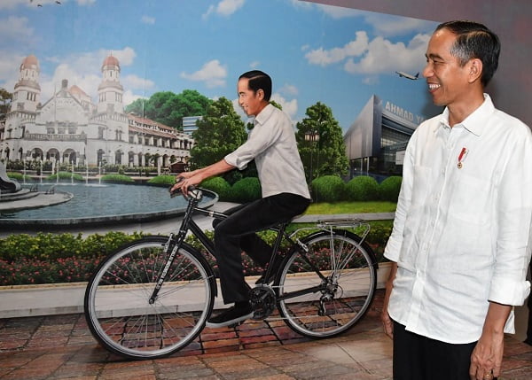 Jokowi Gonceng Presiden Mendatang? Viral